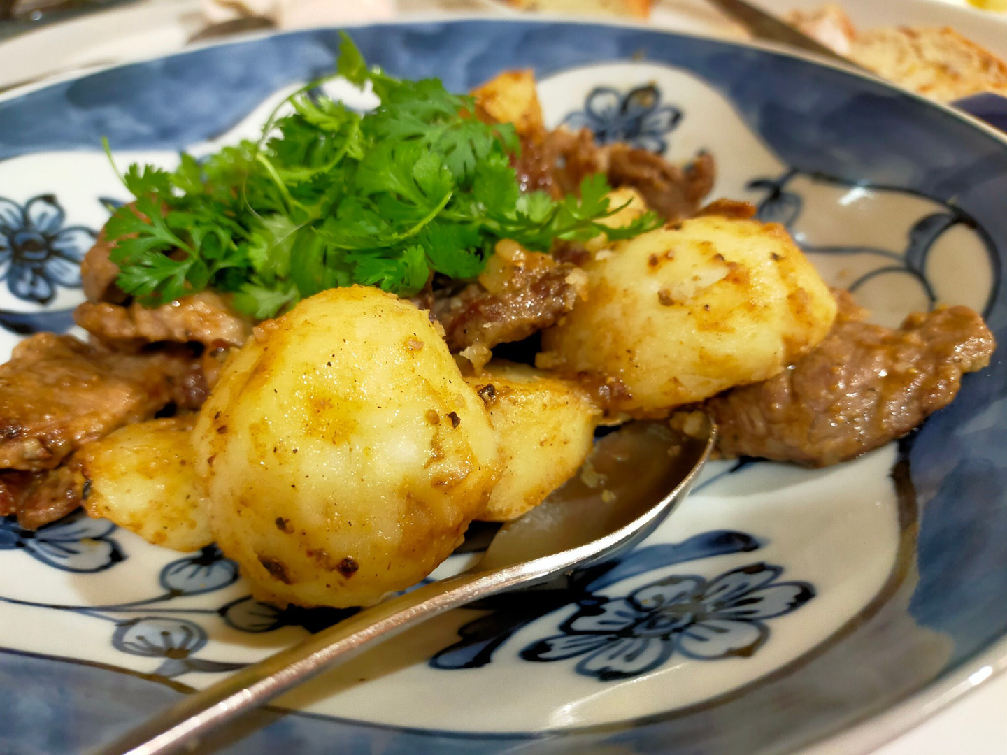 仔羊のソテーじゃがいも添え