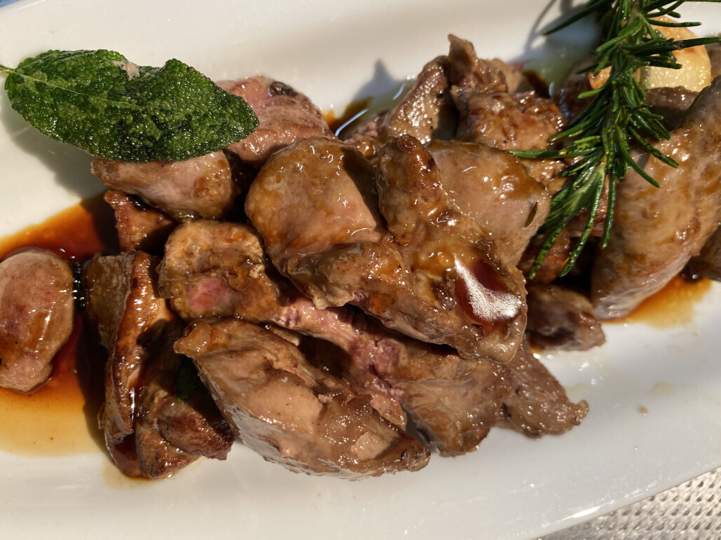 鶏レバーのソテー