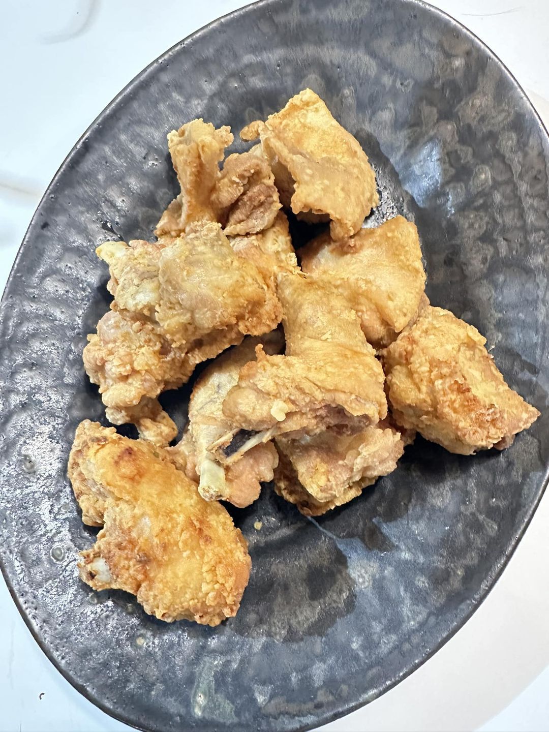 博多風鶏もも肉の唐揚げ